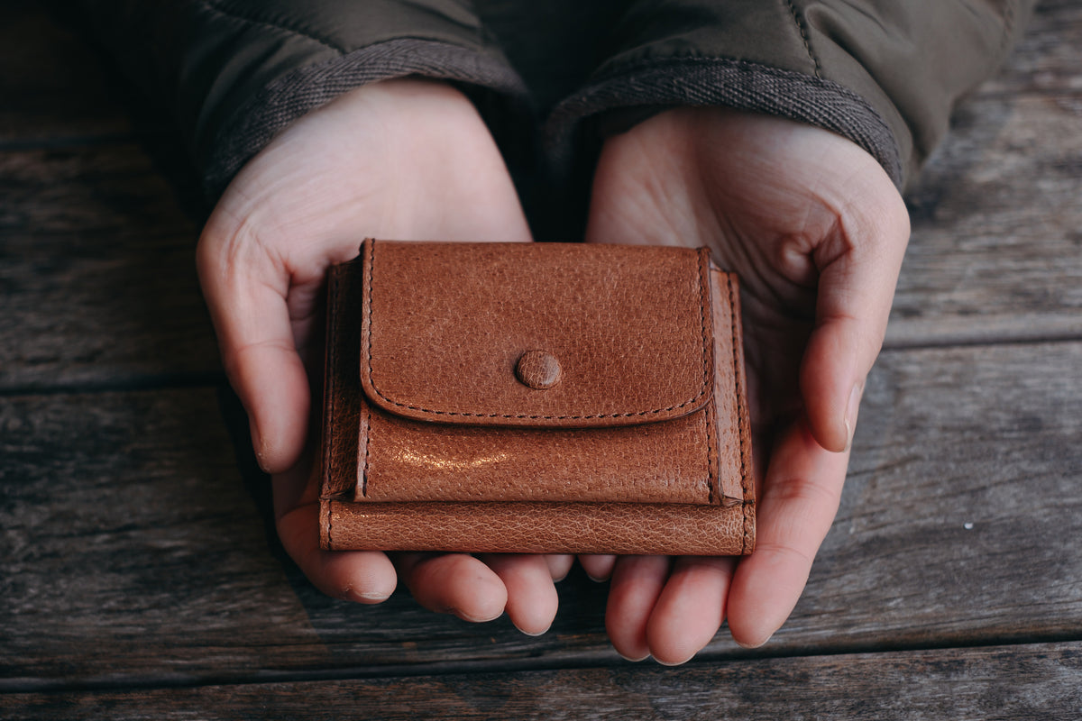 3 é monレザーコンパクトウォレット