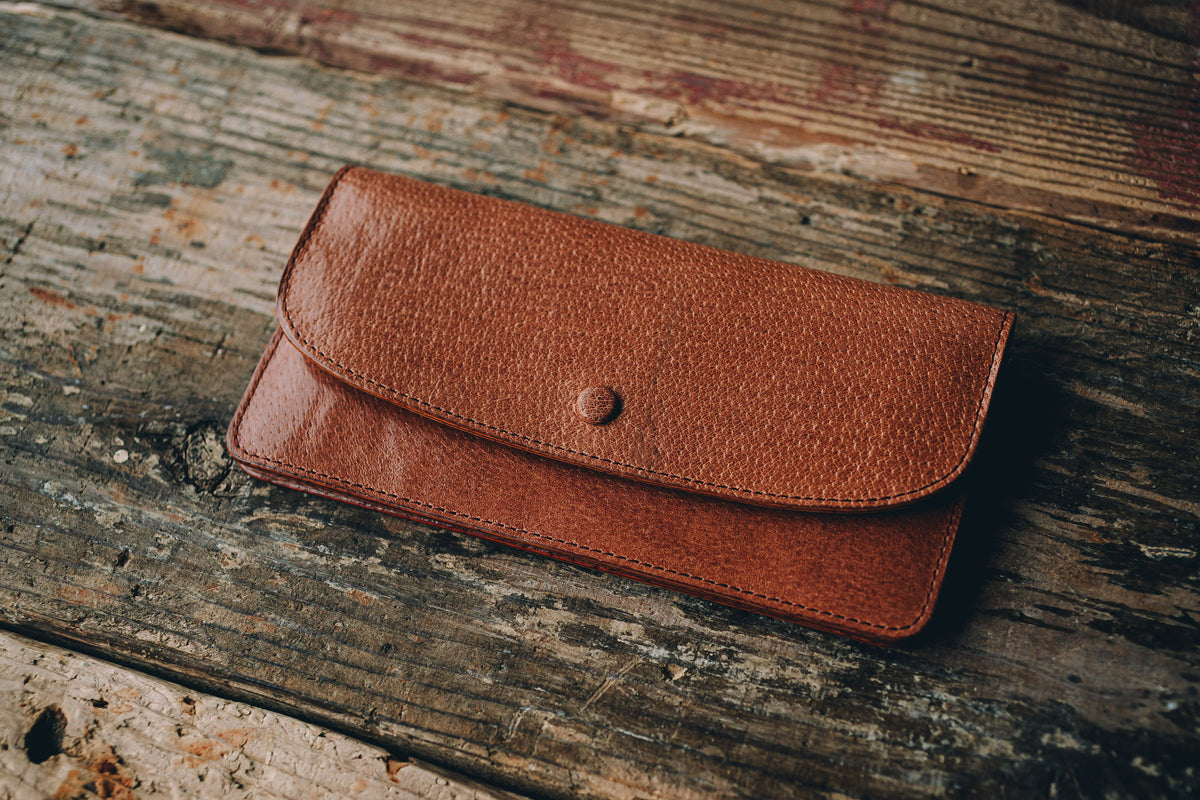 3 é monレザーコンチネンタルウォレット